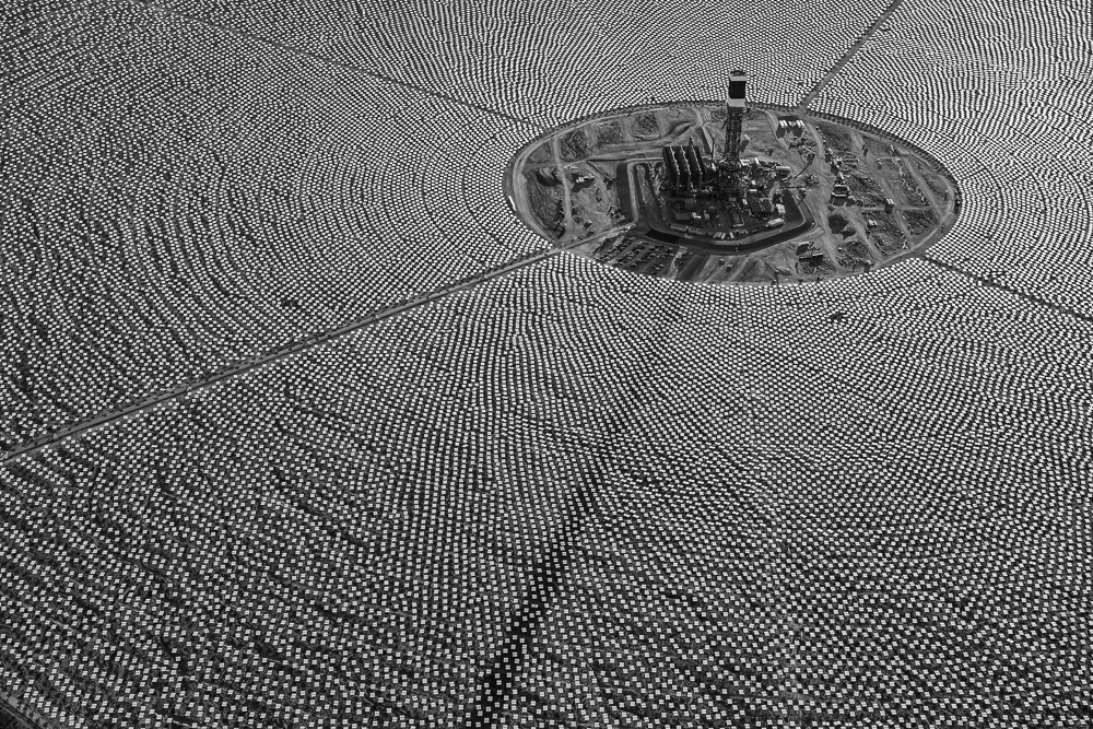 Aerial Photos of Giant Google-Funded Solar Farm Caught in Green Energy Debate | Raw File | Wired.com